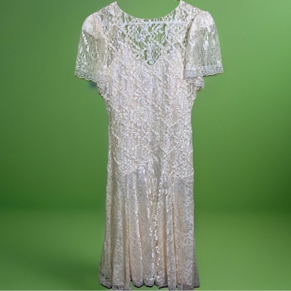 Vintage Victorian style HW collections ivory laced sequined dress size 9-10